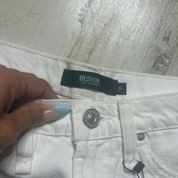 NWT Hudson Devon High Rise Distressed Denim Shorts Size 23 - Picture 4 of 5